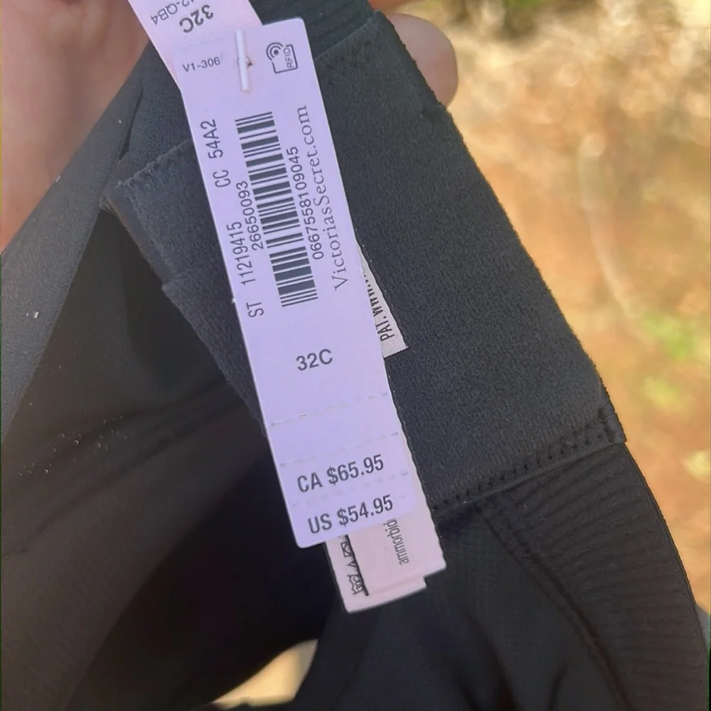 BNWT Victoria’s Secret Incredible Max Sports Bra 32C - Picture 3 of 7